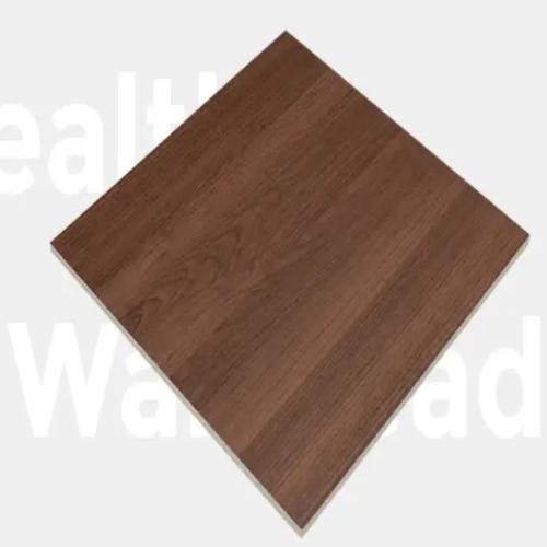 কিভাবে সবুজ আলংকারিক উপকরণ বাড়ি এবং বাণিজ্যিক স্থানের আরাম বাড়াতে পারে?